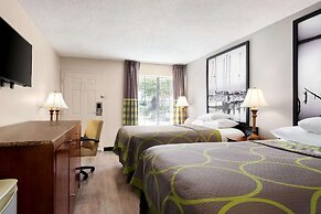 Super 8 by Wyndham Gulfport Biloxi Airport