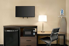 Super 8 by Wyndham Gulfport Biloxi Airport