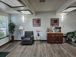 Quality Inn & Suites Vancouver North