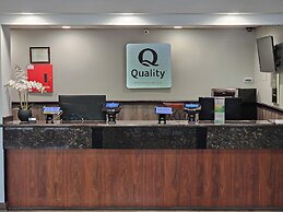Quality Inn & Suites Vancouver North