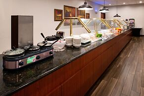 Holiday Inn Hotel & Suites Beaumont Plaza (I-10 & Walden) by IHG