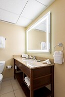 Wyndham Omaha / West Dodge