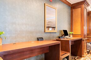 Wyndham Omaha / West Dodge