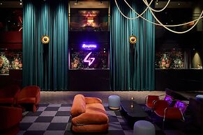 Paramount Times Square