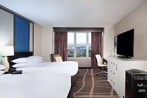 Hilton St. Petersburg Bayfront