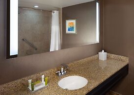 Hilton St. Petersburg Bayfront