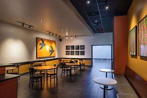 Hilton St. Petersburg Bayfront