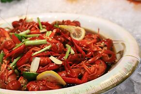 Crowne Plaza Zhengzhou by IHG