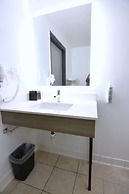 Best Western Point South