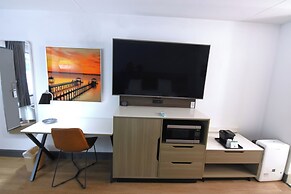 Best Western Point South
