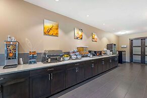 Comfort Suites Near Vancouver Mall