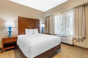 Comfort Suites Near Vancouver Mall