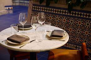 Mayfair House Hotel & Garden