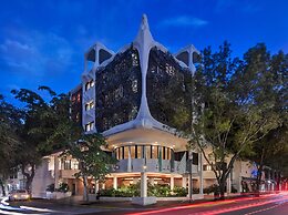 Mayfair House Hotel & Garden