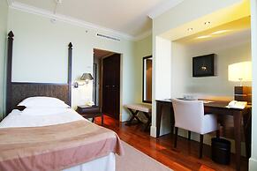Elite Park Avenue Hotel