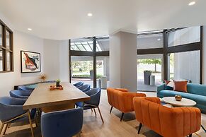 Crowne Plaza College Park - Washington DC by IHG