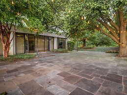 Crowne Plaza College Park - Washington DC by IHG