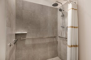 Crowne Plaza College Park - Washington DC by IHG