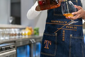 Crowne Plaza College Park - Washington DC by IHG