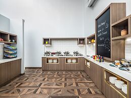 Crowne Plaza College Park - Washington DC by IHG