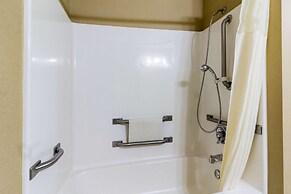 Quality Inn Marshall MN near University