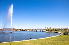 Crowne Plaza Canberra by IHG