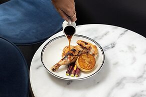 Crowne Plaza Canberra by IHG