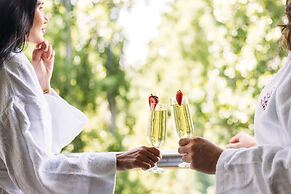 Crowne Plaza Canberra by IHG