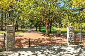 Crowne Plaza Canberra by IHG