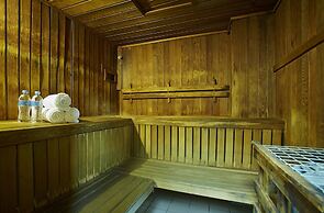 Crowne Plaza Canberra by IHG