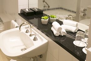 Crowne Plaza Canberra by IHG