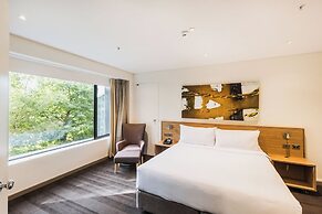 Crowne Plaza Canberra by IHG