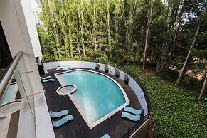 Crowne Plaza Canberra by IHG