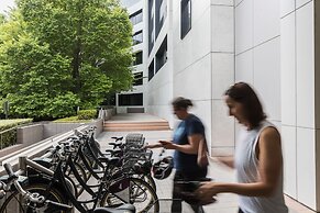 Crowne Plaza Canberra by IHG