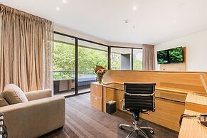 Crowne Plaza Canberra by IHG