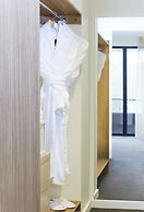 Crowne Plaza Canberra by IHG