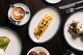 Crowne Plaza Canberra by IHG