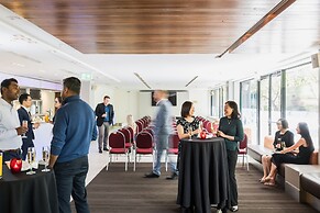 Crowne Plaza Canberra by IHG