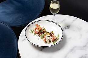 Crowne Plaza Canberra by IHG