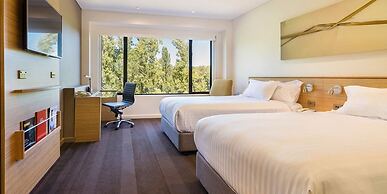 Crowne Plaza Canberra by IHG