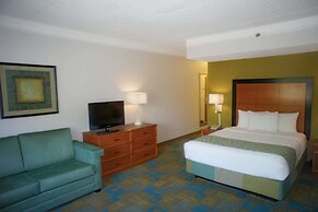 La Quinta Inn & Suites by Wyndham St. Pete-Clearwater Airpt