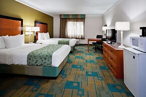 La Quinta Inn & Suites by Wyndham St. Pete-Clearwater Airpt