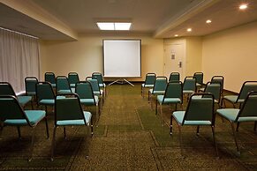 La Quinta Inn & Suites by Wyndham St. Pete-Clearwater Airpt