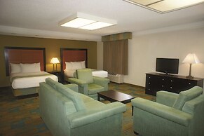 La Quinta Inn & Suites by Wyndham St. Pete-Clearwater Airpt