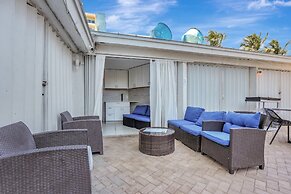 Ocean Manor Beach Hotel