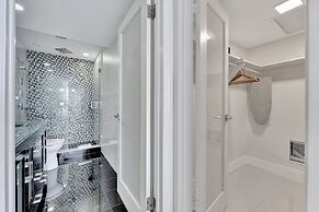 Ocean Manor Beach Hotel