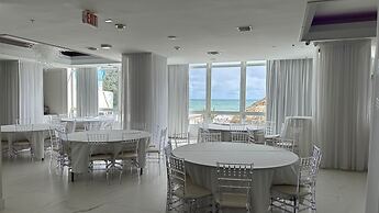 Ocean Manor Beach Hotel