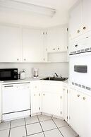 Ocean Manor Beach Hotel