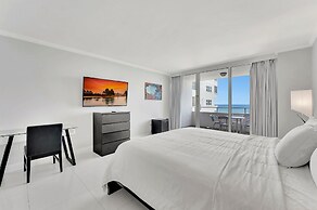 Ocean Manor Beach Hotel