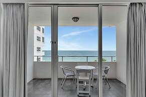 Ocean Manor Beach Hotel